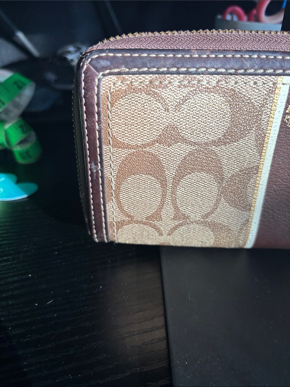Coach Brown Signature heritage, stripe, accordion zip wallet - Picture 4 of 16